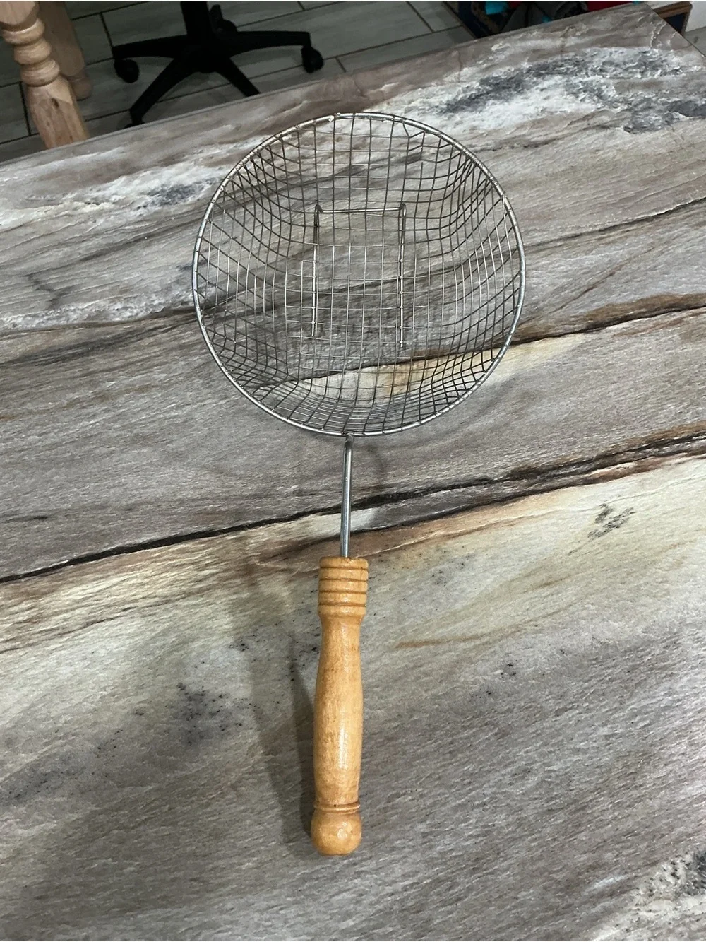 Vintage Wire Mesh Fry Basket Strainer Wood Handle Pot Rest Hook 14”